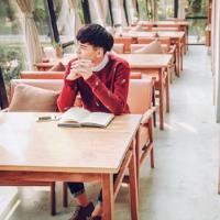 自拍小清新男生头像侧脸