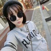 戴墨镜酷酷女生头像 爱透了还要嘴硬
