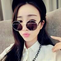 戴墨镜酷酷女生头像 爱透了还要嘴硬