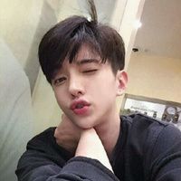 极度颓废男生头像 白首不离绝无空梦