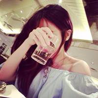 非主流伤感女生头像 一抹红尘泪