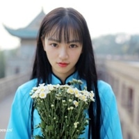 带花的好看的女生头像 谁的等待没有未来
