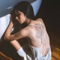 酷酷的女生头像外国人 因为偏爱一意孤行