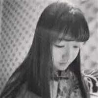意境复古最新黑白女生头像 我们的爱无限遥远
