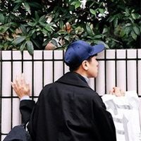 男生灰色头像侧脸韩版
