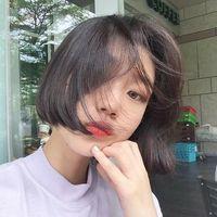 蓝色衣服的女生头像短发