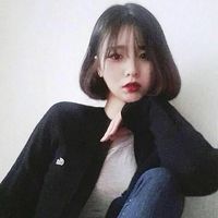 中分短发女生头像 翻手为云覆手为雨