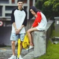 最新qq情侣头像风声在胡闹