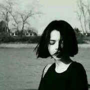 女生头像欧美复古潮流短发