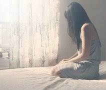 伤感的长句子说说心情 有一种痛叫舍不得