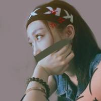 半张脸唯美女生头像