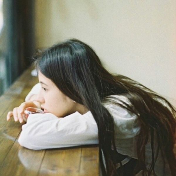 女生单人清纯图片大全