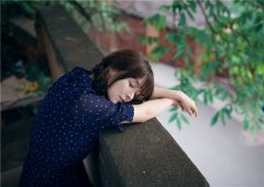关于悲伤爱情感人的句子