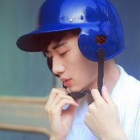 表情非常冷酷的男生头像