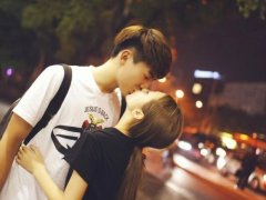 唯美情侣亲吻图片 亲吻情侣图片大全