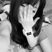 伤感女生头像黑白 黑白伤感女生头像