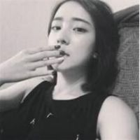 伤感女生头像黑白 黑白伤感女生头像