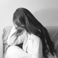 伤感女生头像黑白 黑白伤感女生头像