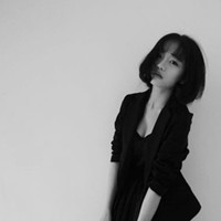 伤感女生头像黑白 黑白伤感女生头像