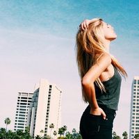 唯美的欧美长发女生头像