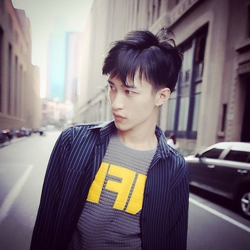 小男生图片帅气大图