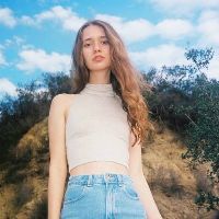 野性十足的欧美妖艳女生头像