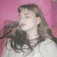 野性十足的欧美妖艳女生头像