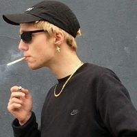 带帽子的欧美男生头像_酷帅有型范