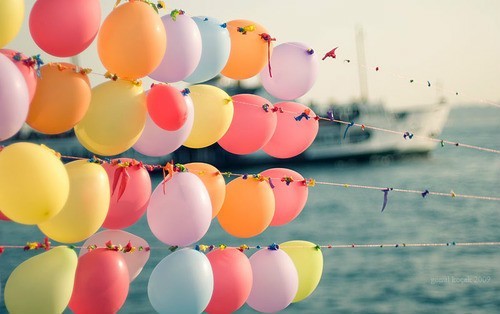 女生伤感微信网名_花谢、我离