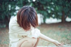 高傲霸气的个性签名_难免爱过一傻逼