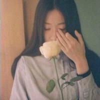 简单有气质的女生头像 年华依旧流水无尘