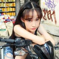 简单有气质的女生头像 年华依旧流水无尘