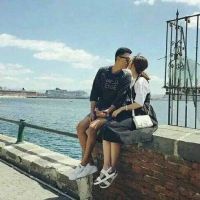 情侣微信头像一对两张   微信头像情侣一人一张
