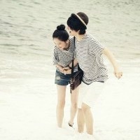 海边情侣头像一对两张  一左一右的情侣头像海边