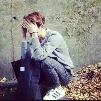 年轻帅气的男生头像_干净利索白