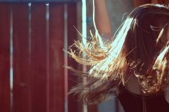 女生空间说说带图片_女生带图的说说
