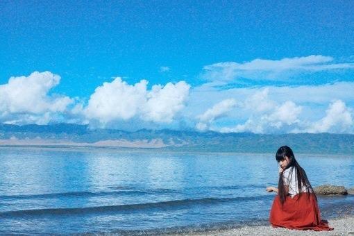 非主流个性签名伤感女生_有一种心痛叫绵绵无期