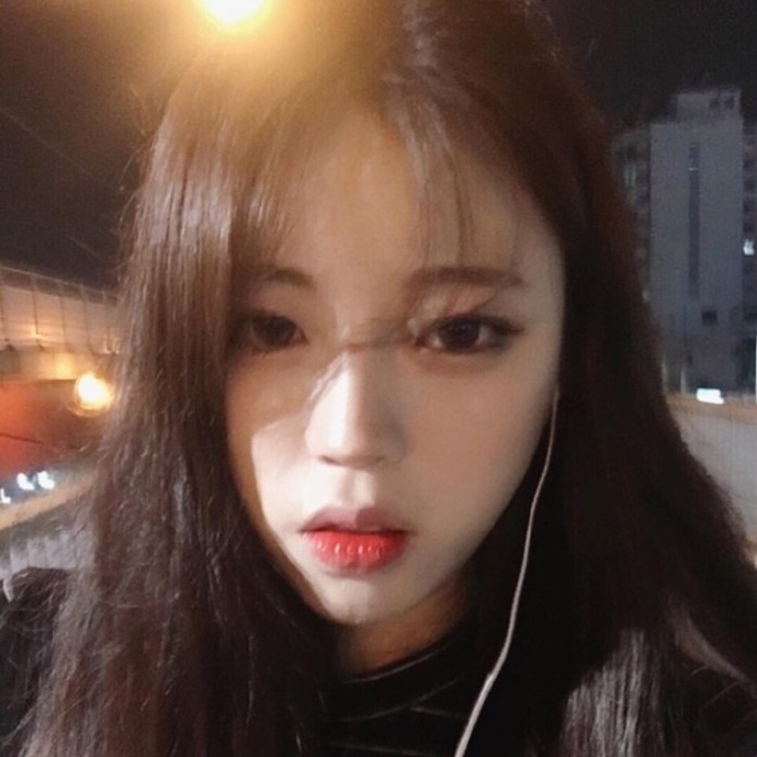 女生伤感图片唯美 伤感的女生图片
