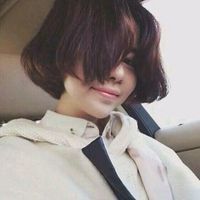 韩国高冷白色短发女生头像