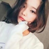 韩国高冷白色短发女生头像
