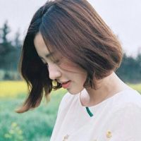 韩国高冷白色短发女生头像