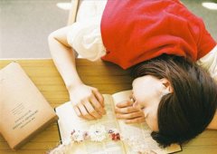 伤感网名女生一个字_永远也许太远