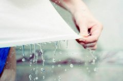 很霸气的女生签名_爱就留恨就走