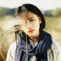 触摸阳光的女生头像 阳光爱笑女生头像