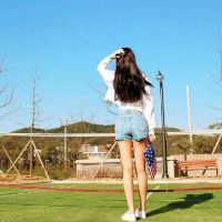 阳光背影女生头像 qq头像女生阳光下背影