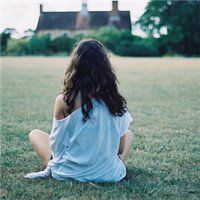 阳光背影女生头像 qq头像女生阳光下背影
