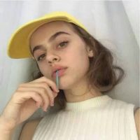 简约时尚欧美女生头像_简单就是时尚