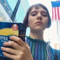 简约时尚欧美女生头像_简单就是时尚