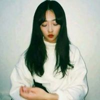 简约时尚欧美女生头像_简单就是时尚