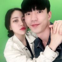 情侣双人头像一人一张_你是我的完美恋人